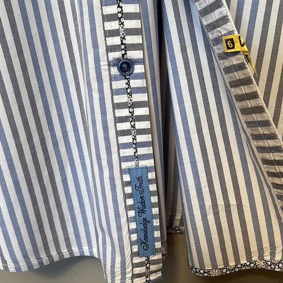 Robert Graham Mens Short Sleeve Button Down - Picture 3 of 4